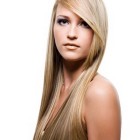 Blond účesy dlouhé vlasy