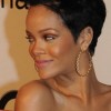 Rihanna účes krátký