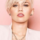 Miley cyrus účes 2020