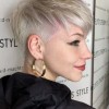 Trendy účesy 2022 dámské krátké vlasy