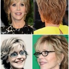 Krátké účesy 2023 ženy nad 50 let s brýlemi kulatý obličej